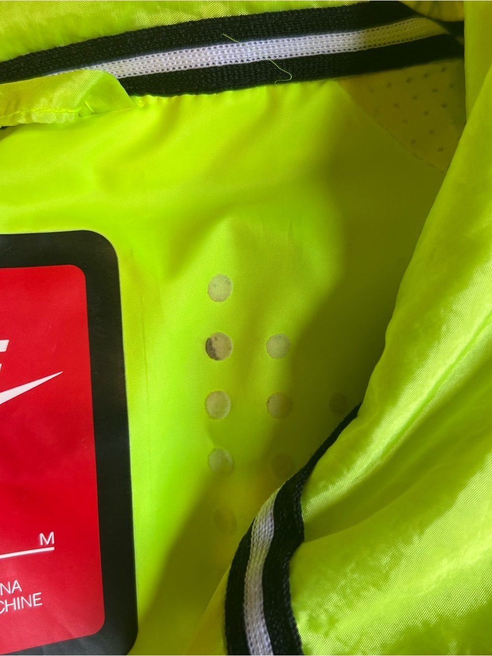 Nike Aeroshield Running Jacket Volt Yellow Hidden Hood Women’s M - Picture 9 of 16